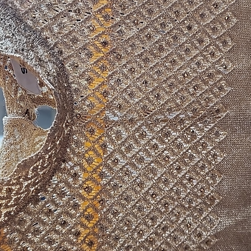 St. John Metallic Gold Sleeveless Blouse - Picture 16 of 16